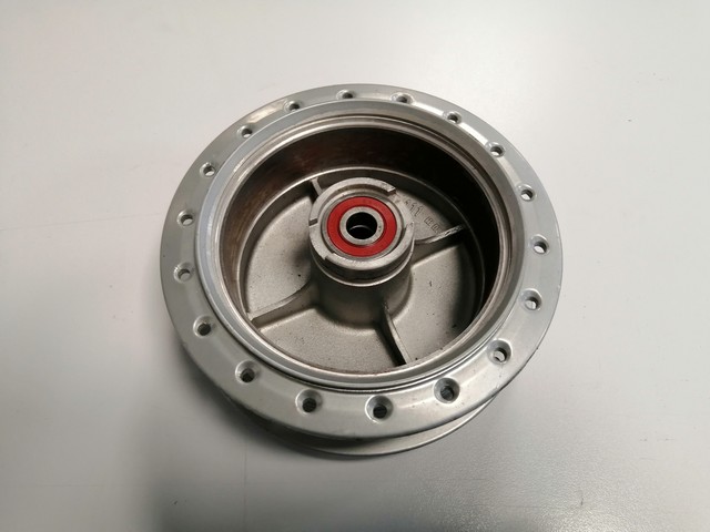Mozzo Ruota Ant. SH 50 Tamburo